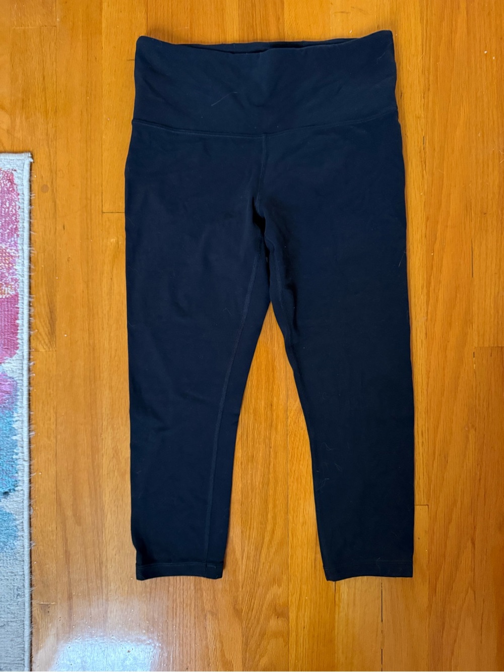 Athleta Navy High-Waist Elation Capri Leggings
